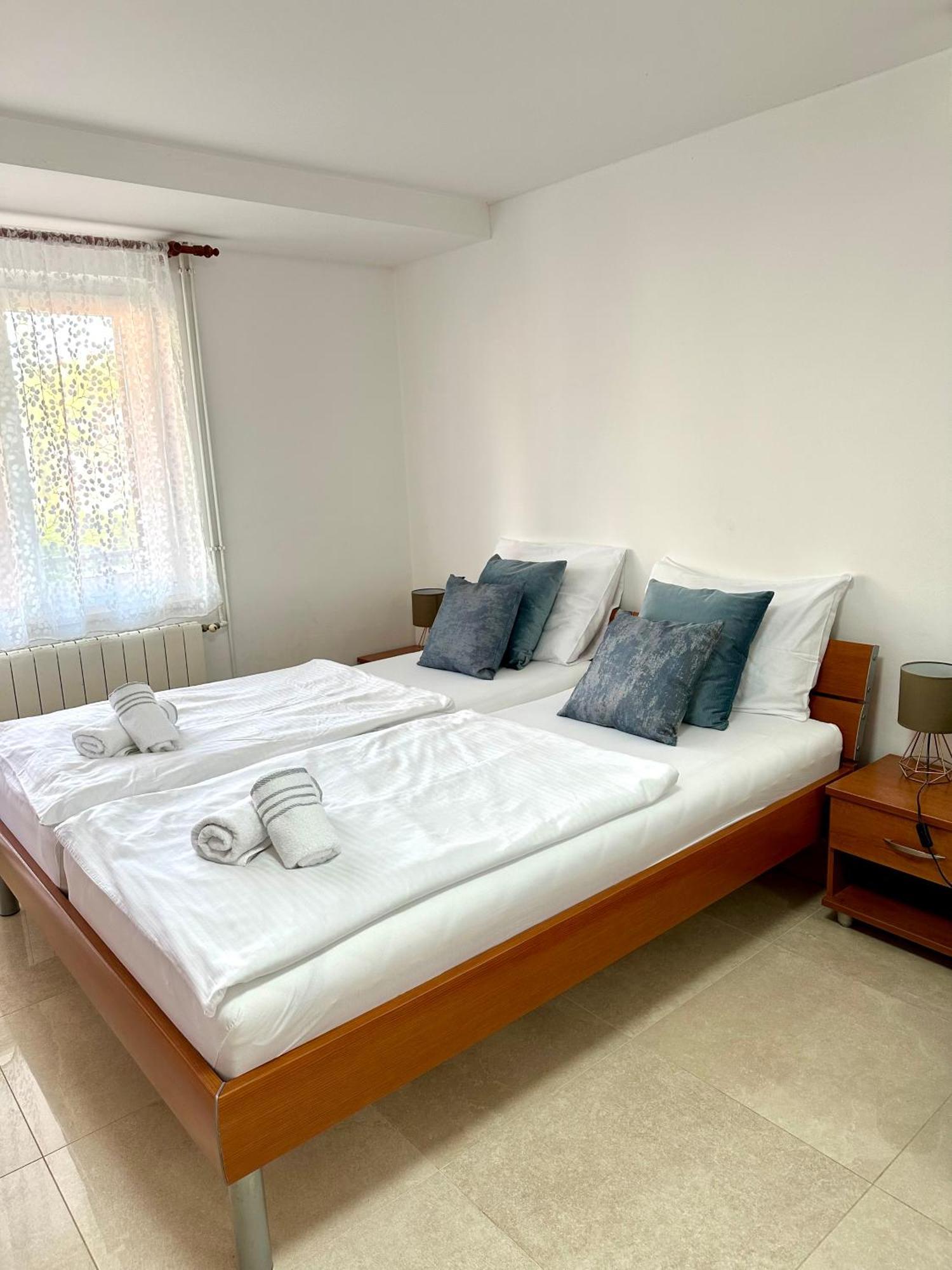 Apartment Sara นยีวีเซ ภายนอก รูปภาพ